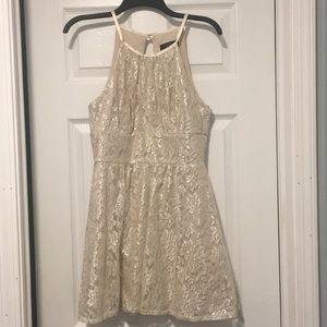 B. Darlin Lace Floral Dress